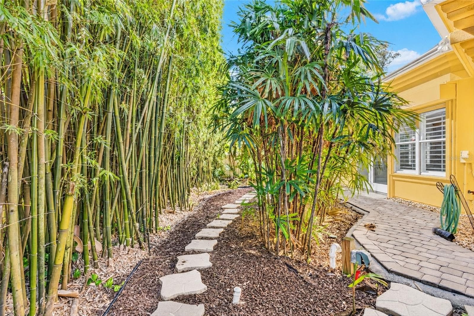 Single Family Residence at 30 BOSARVEY CIR, ORMOND BEACH, photo 63 of 86