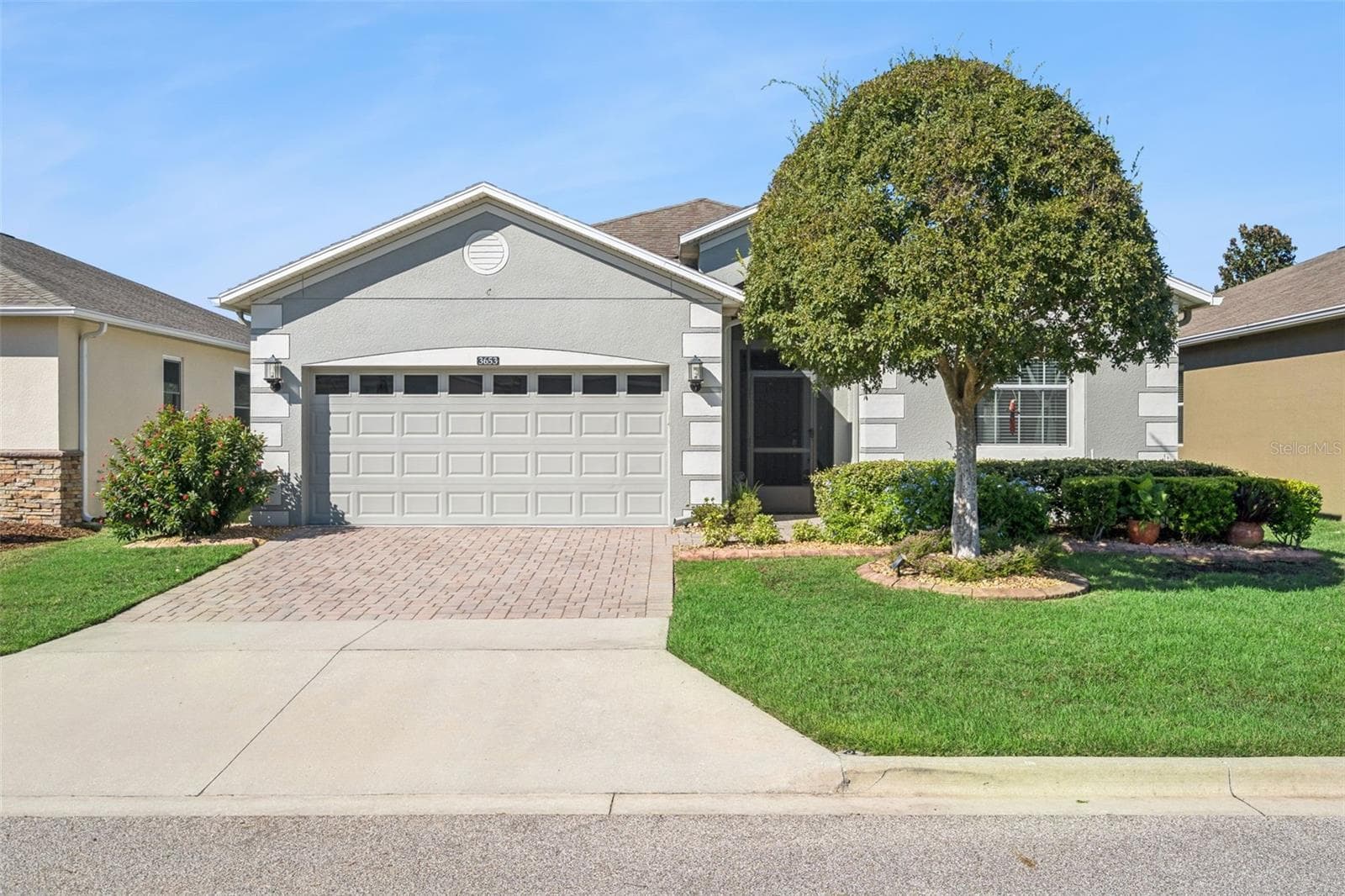 3653 CORSICA LN