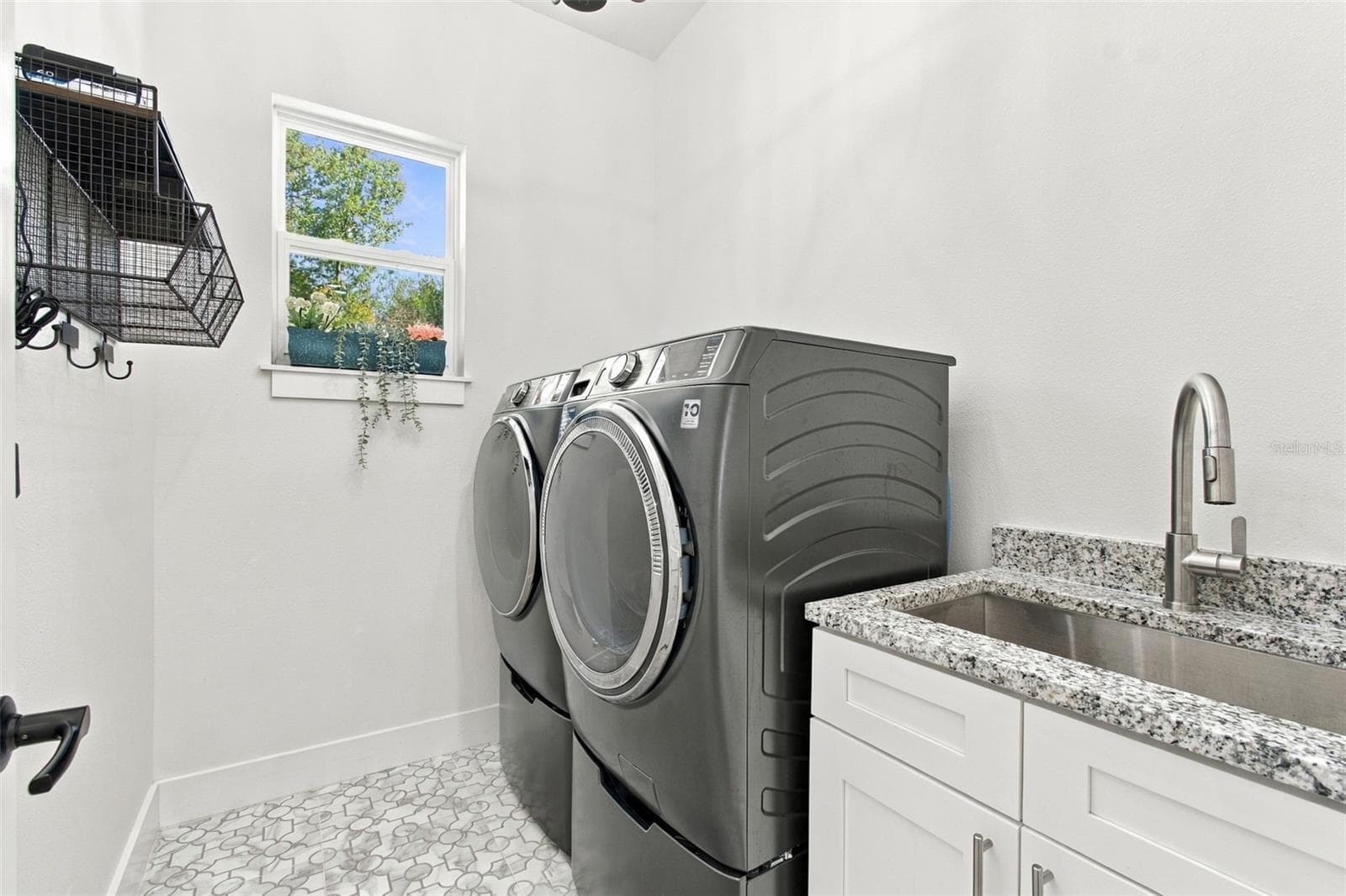 Laundry - 9909 PINE LEAF LN, DADE CITY