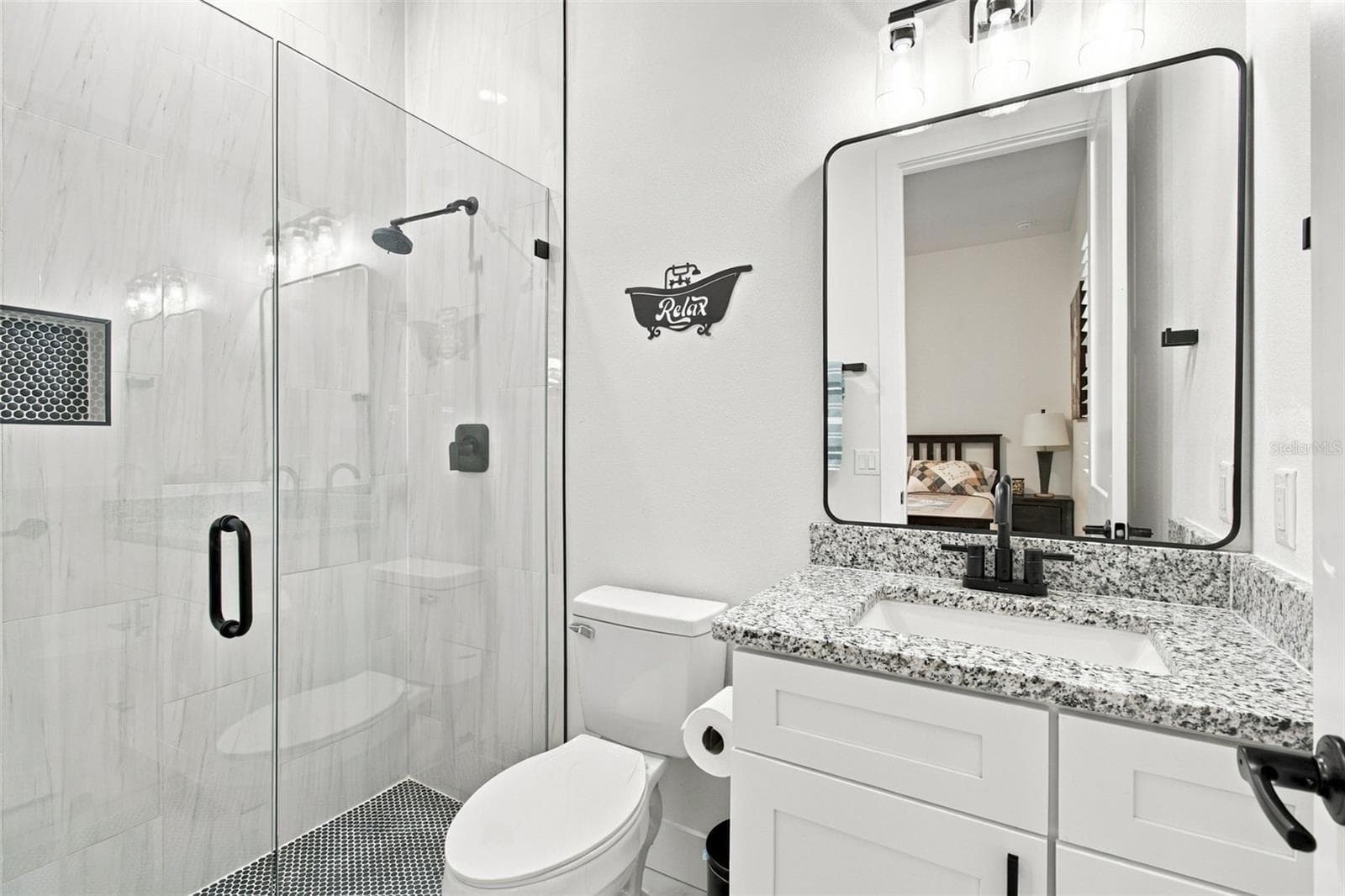 Secondary Bath - 9909 PINE LEAF LN, DADE CITY