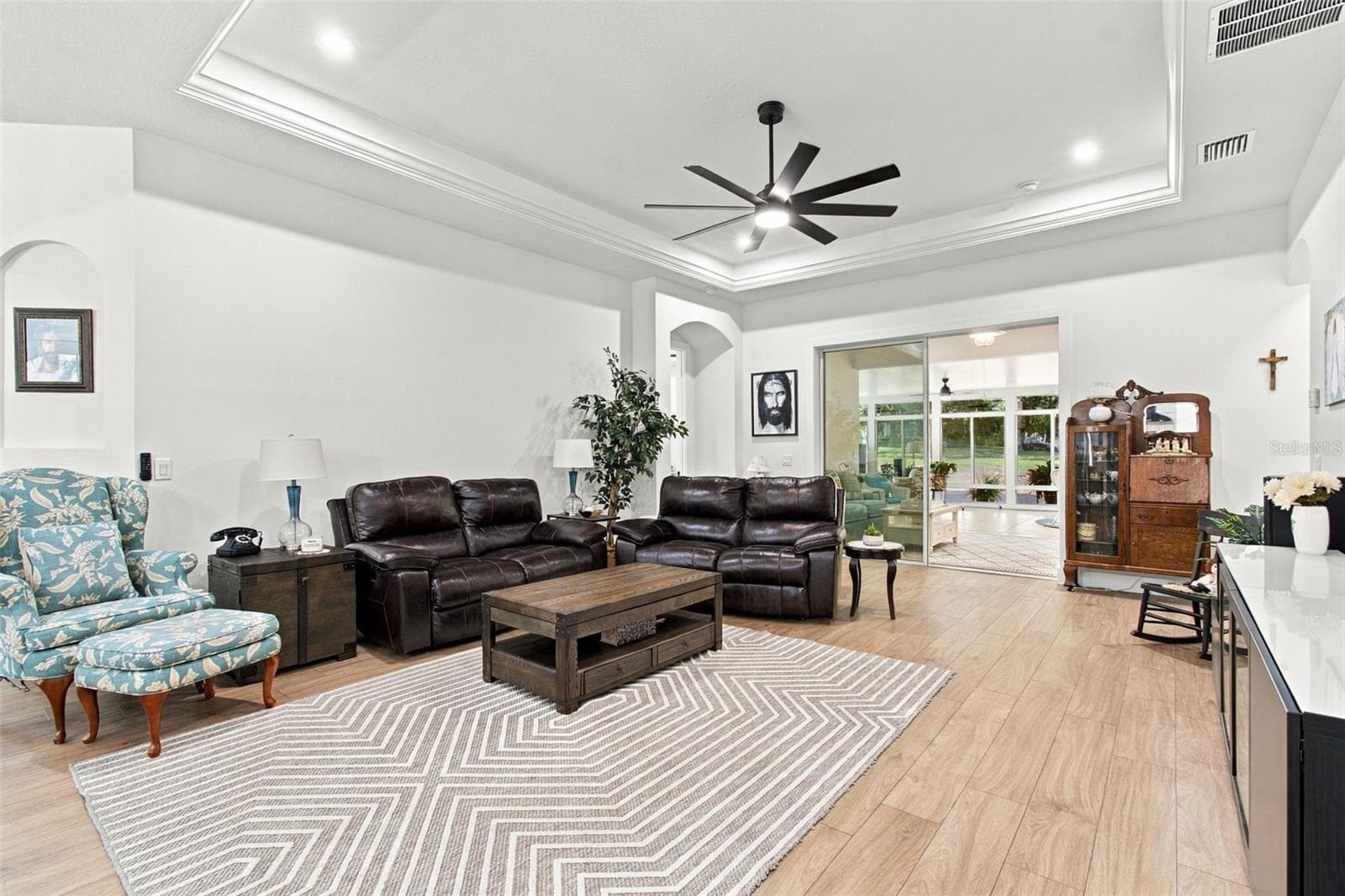 Living Room - 9909 PINE LEAF LN, DADE CITY