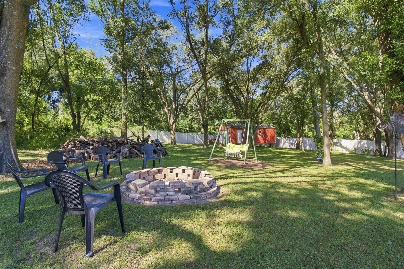 Fire Pit - 9909 PINE LEAF LN, DADE CITY