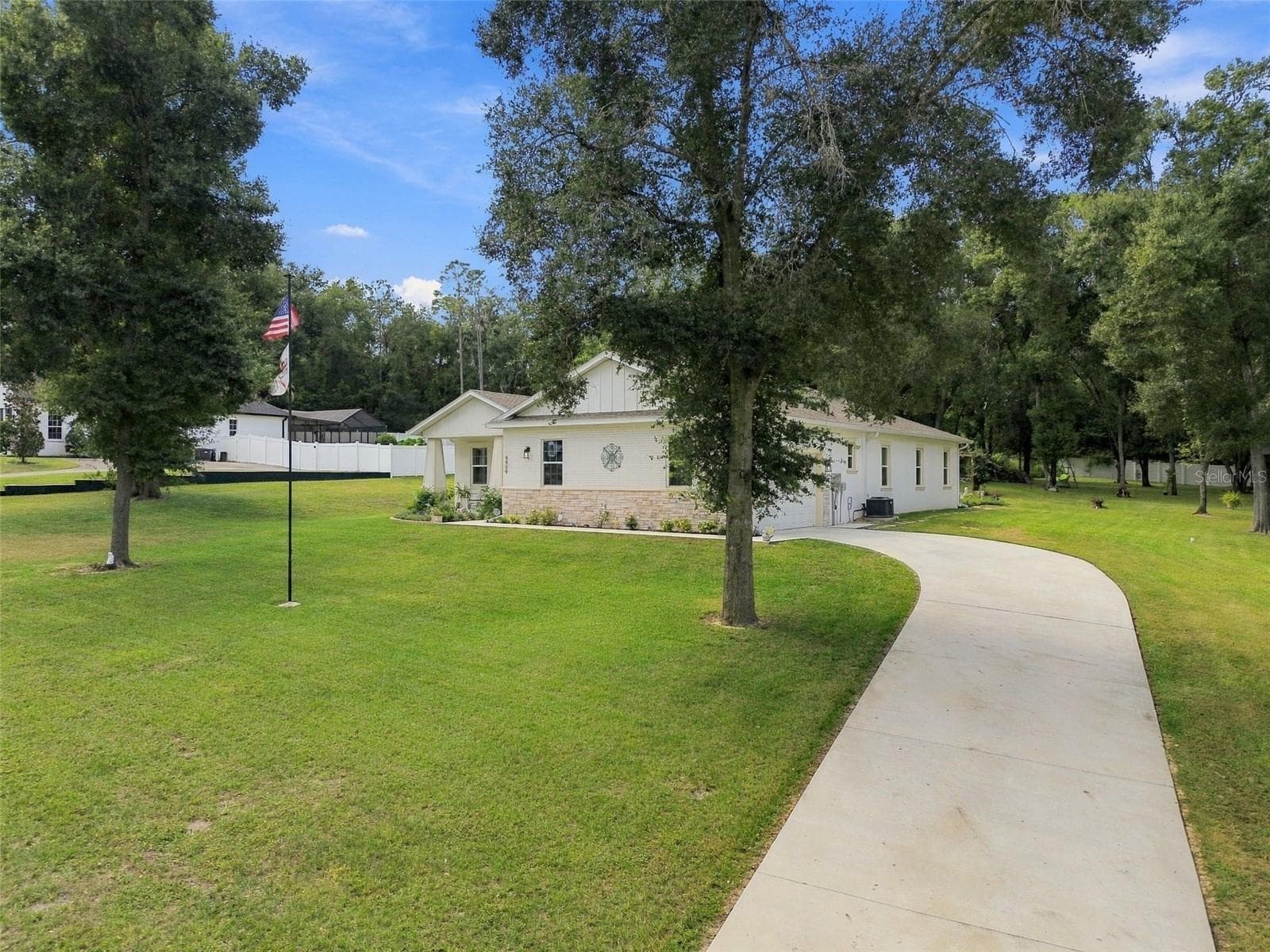 View from Street - 9909 PINE LEAF LN, DADE CITY