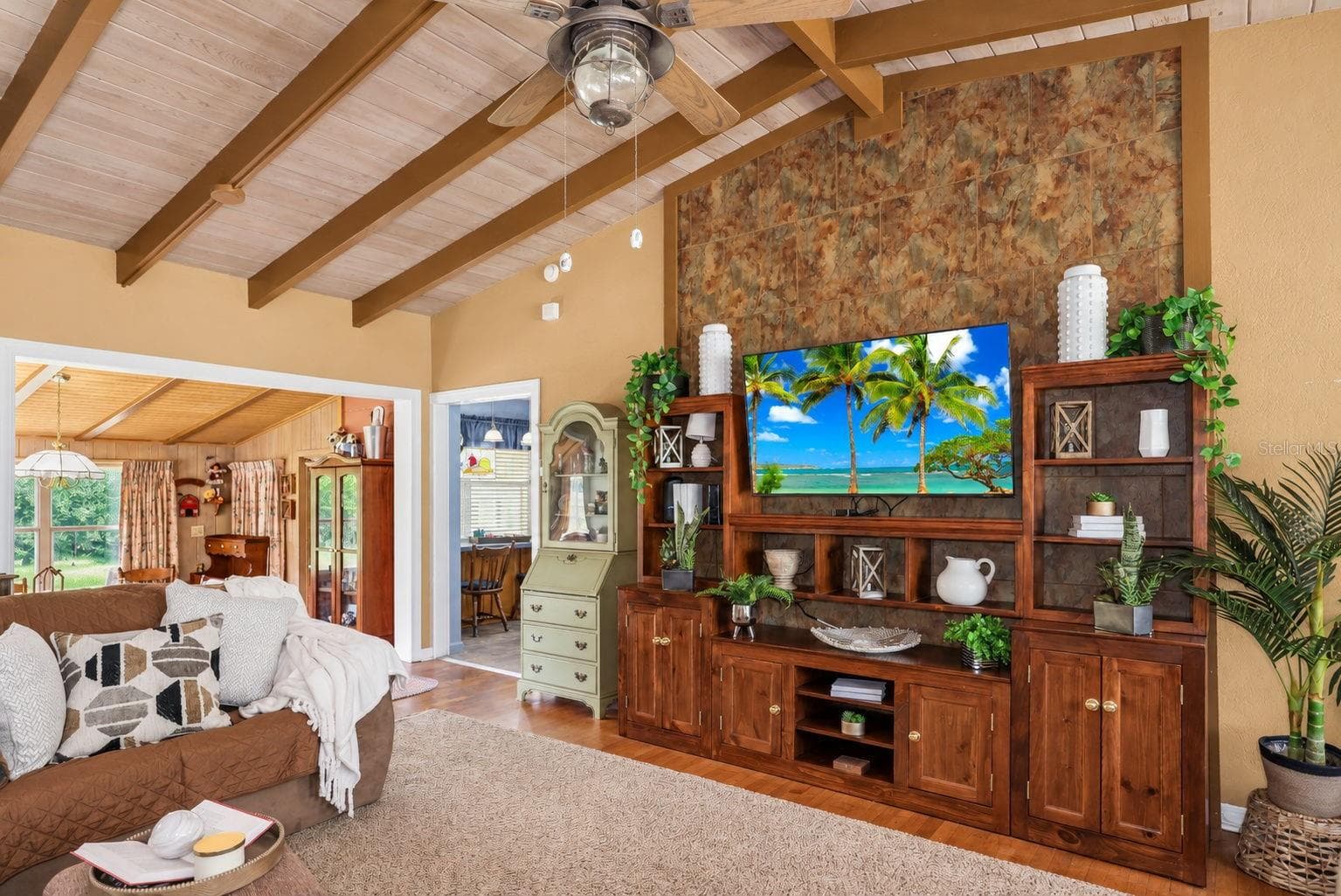 Single Family Residence at 4201 NARVAREZ WAY S, ST PETERSBURG, photo 11 of 50