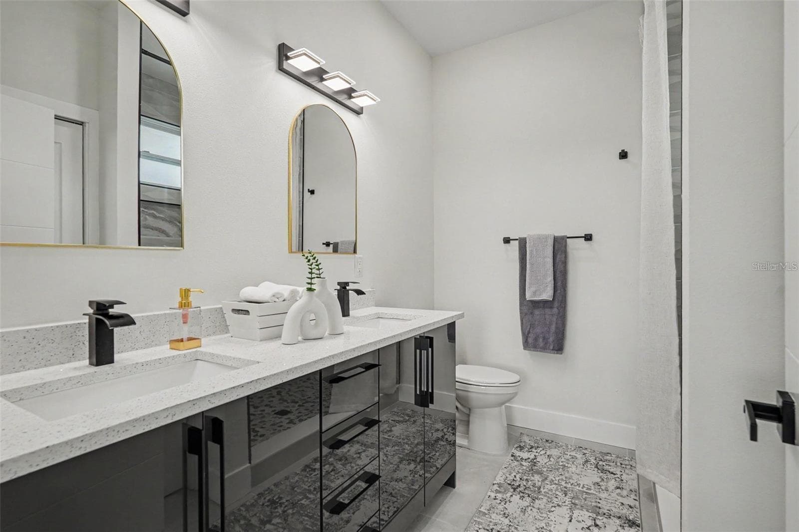 Townhouse at 3612 N GARRISON ST, TAMPA, photo 13 of 20