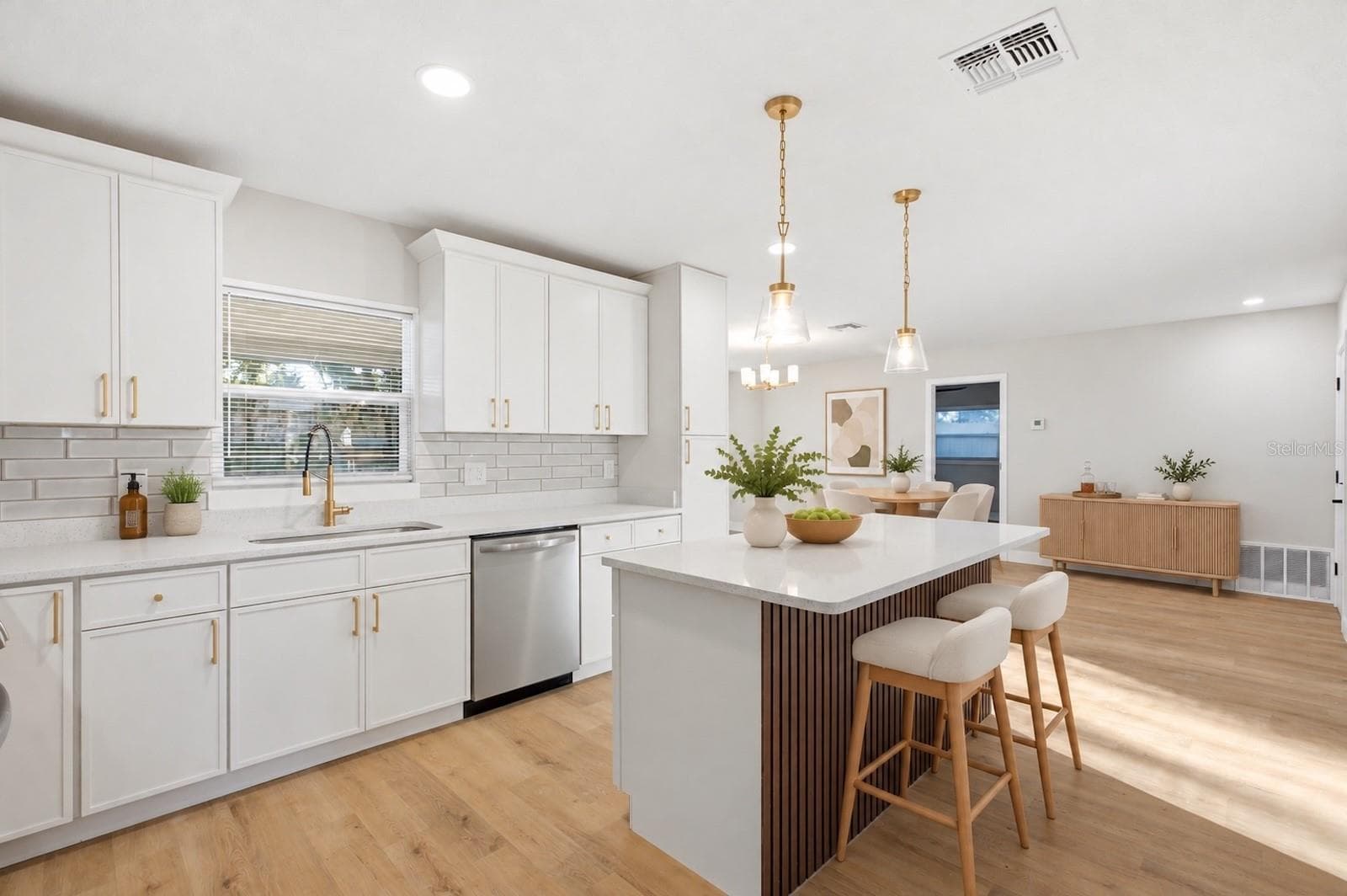 Single Family Residence at 3023 ROCKINGHAM CIR, ORLANDO, photo 11 of 35