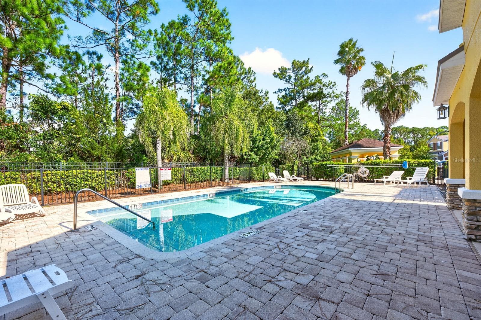 The Community Pool - 2109 VICTORIA GLEN DR, SANFORD