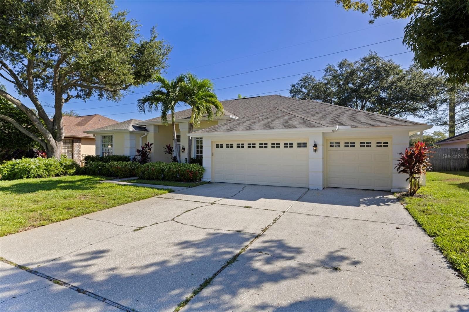 Single Family Residence at 433 PINE WARBLER WAY N, PALM HARBOR, photo 3 of 32