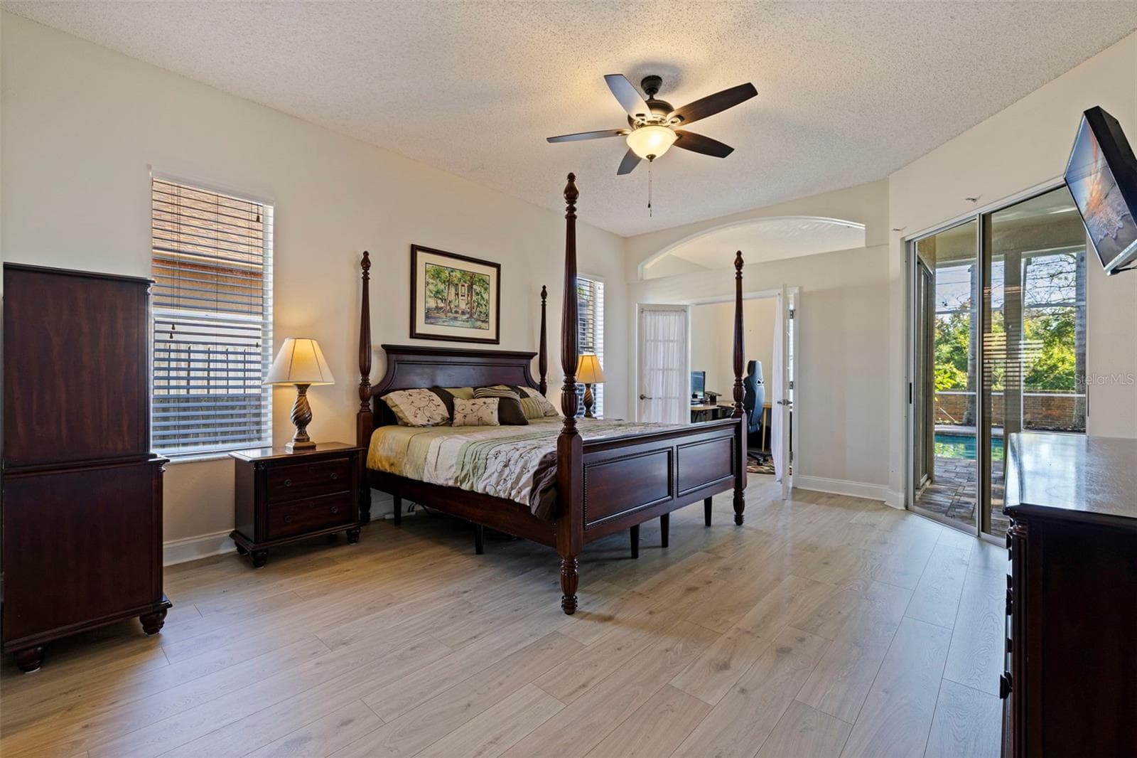 Single Family Residence at 433 PINE WARBLER WAY N, PALM HARBOR, photo 18 of 32