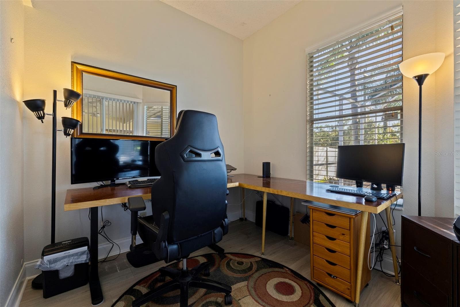 private office off the primary bedroom - 433 PINE WARBLER WAY N, PALM HARBOR
