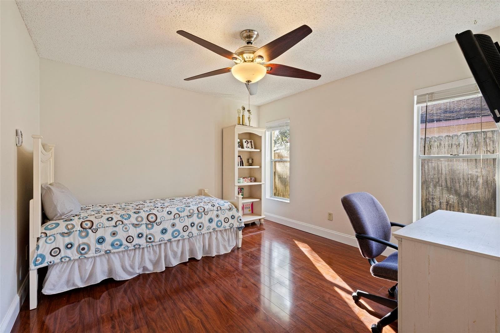 Single Family Residence at 433 PINE WARBLER WAY N, PALM HARBOR, photo 21 of 32