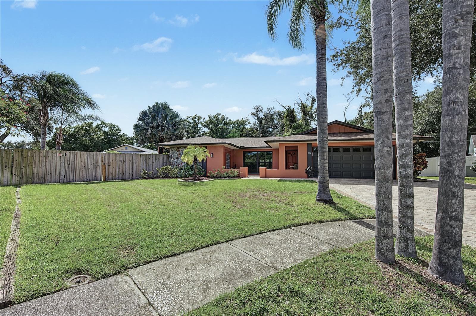 87. Generously Sized .25 Acre Lot Has A Spacious Front & Back Yards! - 112 PEACOCK CIR, SAFETY HARBOR