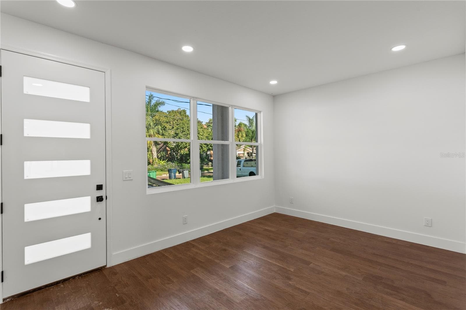 Single Family Residence at 6828 S DESOTO ST, TAMPA, photo 2 of 43