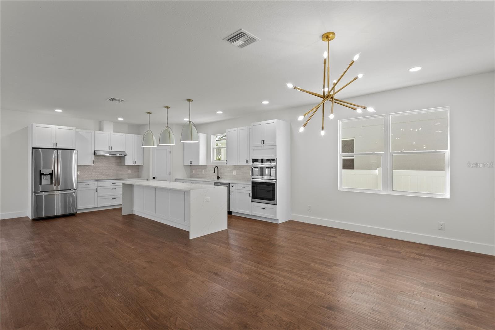 Single Family Residence at 6828 S DESOTO ST, TAMPA, photo 5 of 43