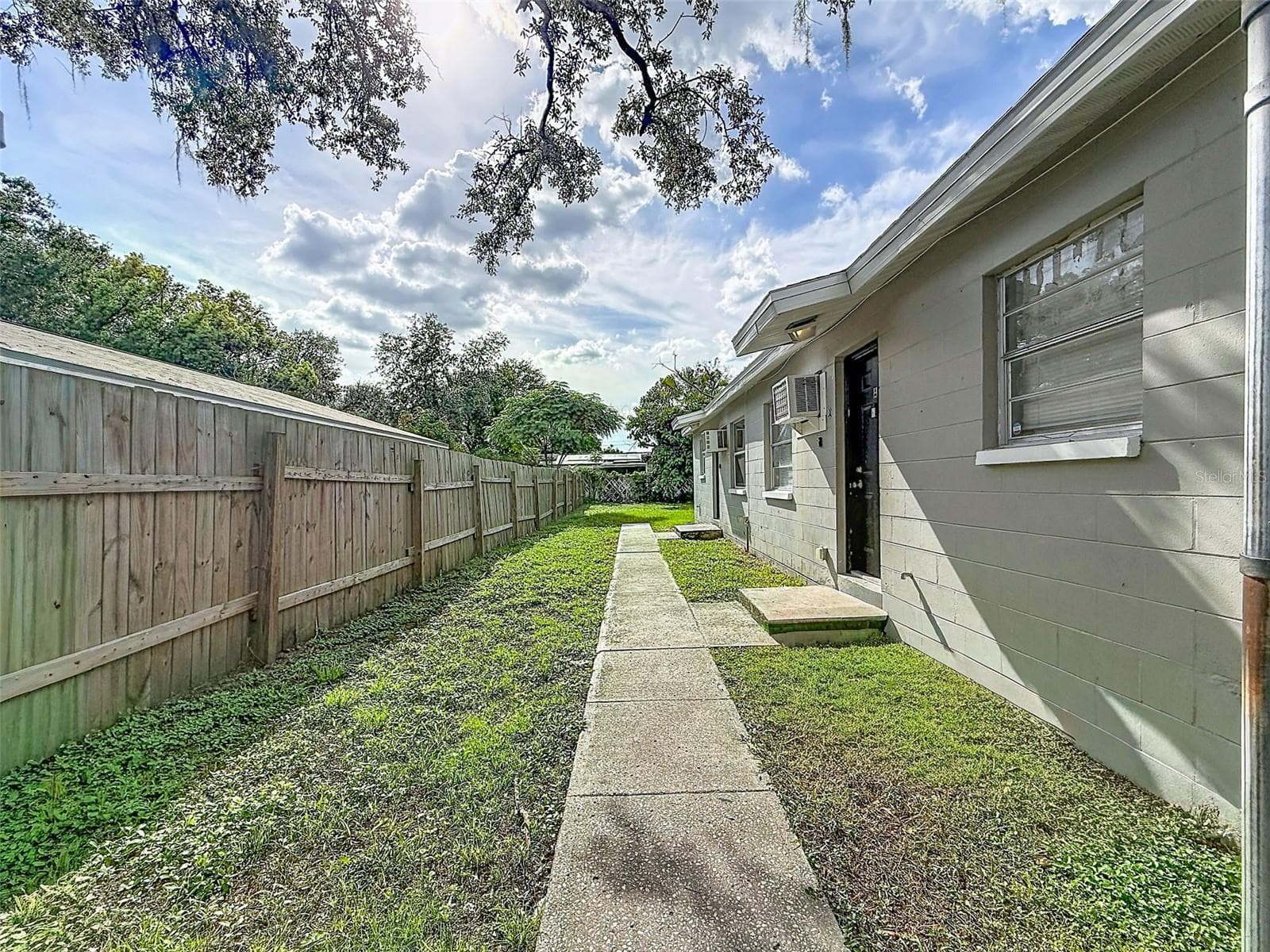 Half Duplex at 3216 N 48TH ST, TAMPA, photo 4 of 22
