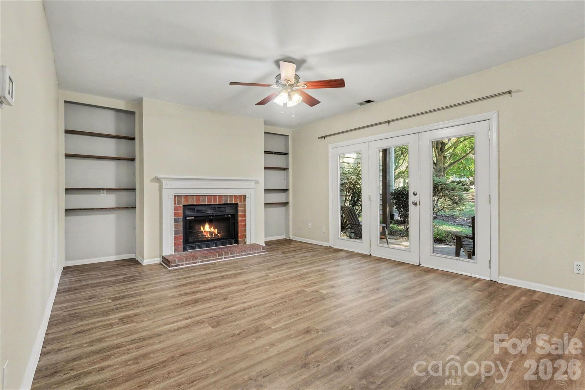 Condominium at 3200 Selwyn Farms Lane, Charlotte, photo 3 of 24