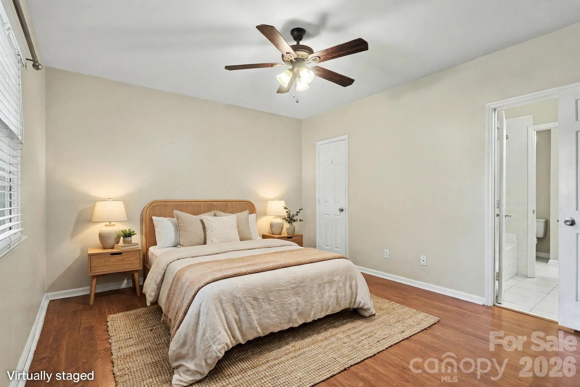 Condominium at 3200 Selwyn Farms Lane, Charlotte, photo 11 of 24