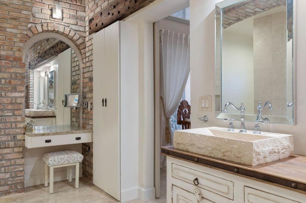 Master Bath Designer touches - 2627 JOHN ANDERSON DR, ORMOND BEACH
