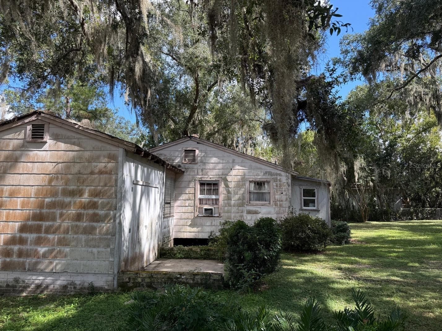 Single Family Residence at 1234 NE 8TH ST, OCALA, photo 4 of 16