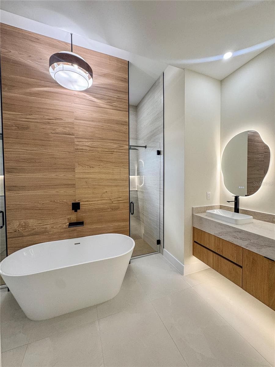 Master Bathroom with Double Vanity and Freestanding Tub - 8568 SANTA CRUZ DR, PORT CHARLOTTE