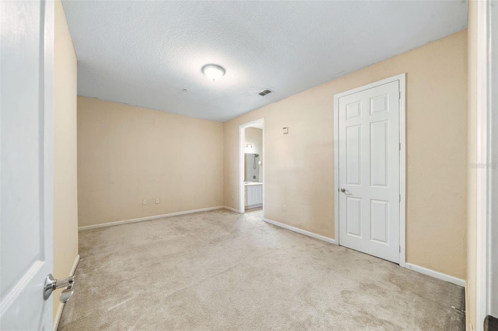 Condominium at 5036 SHOREWAY LOOP #10205, ORLANDO, photo 14 of 22