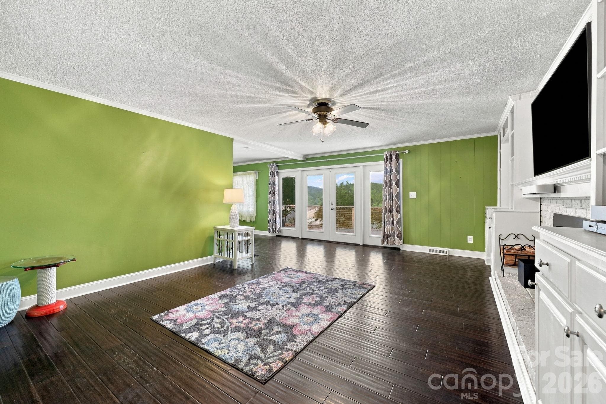 Single Family Residence at 1332 Lake Drive 9 Drive, Lexington, photo 9 of 35