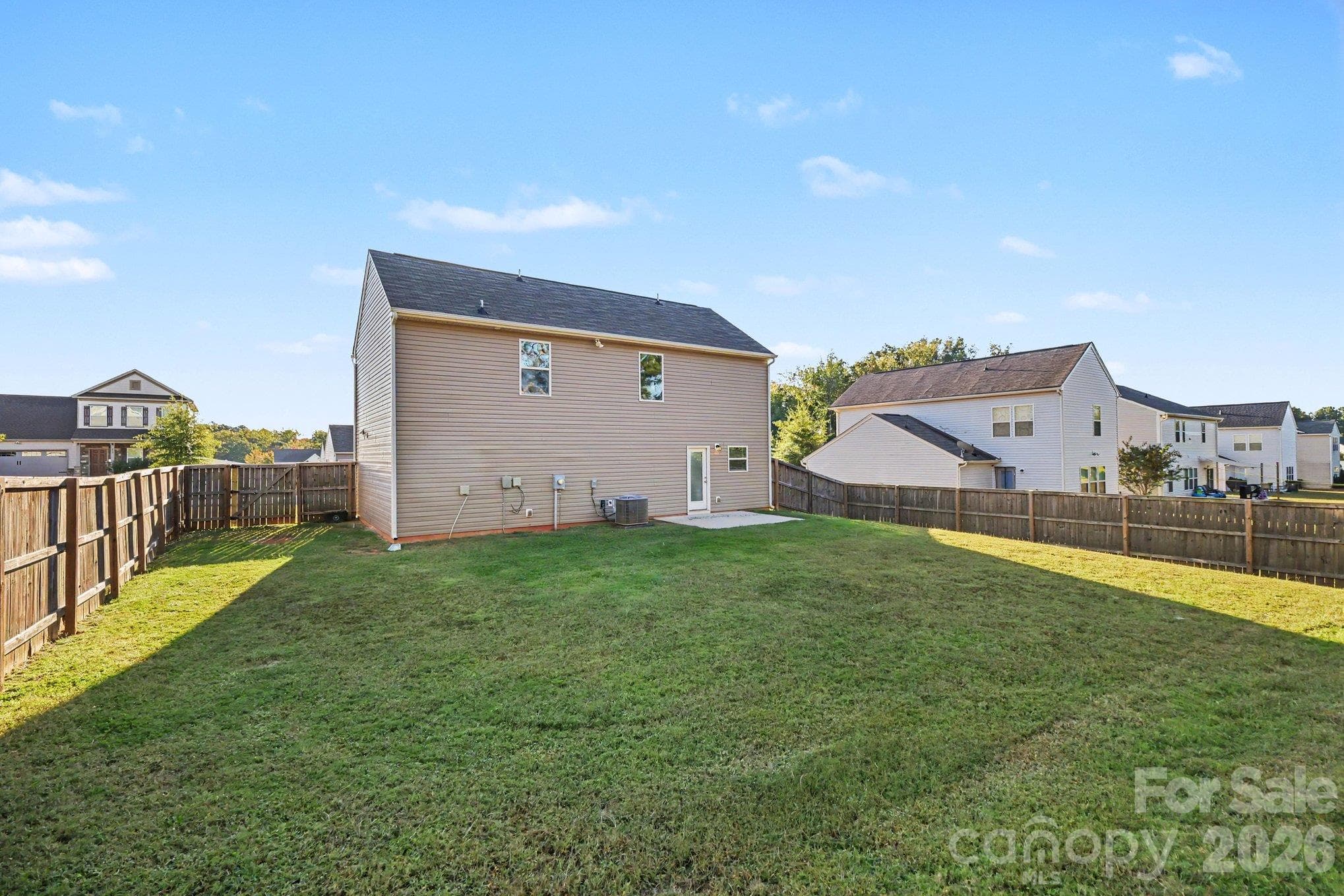 Single Family Residence at 229 Austen Lakes Drive, York, photo 16 of 19