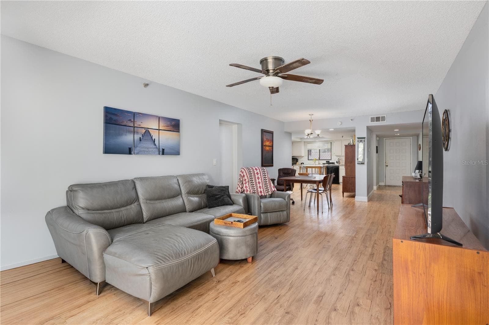 family room from entry - 1166 CARMEL CIR #200, CASSELBERRY