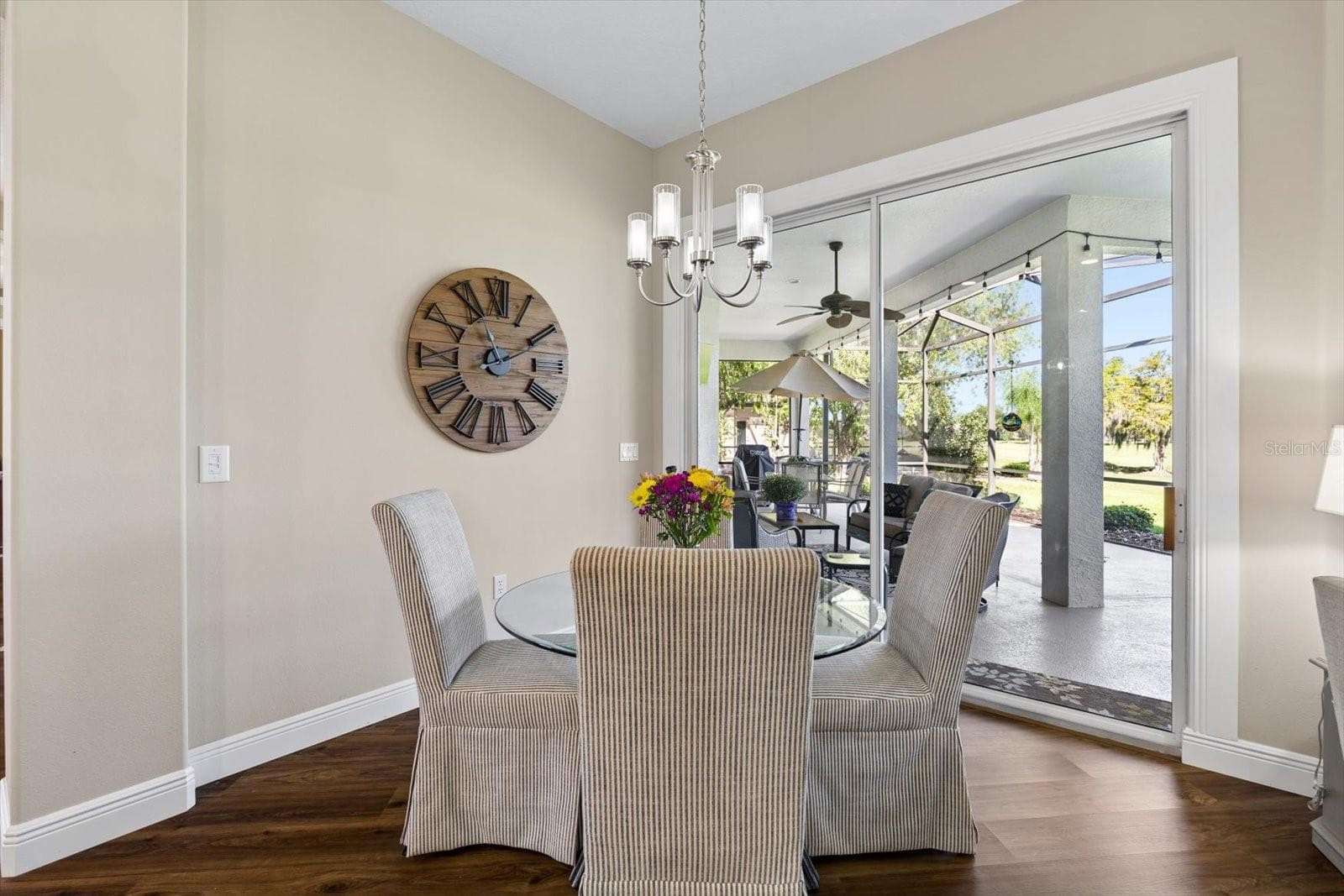 Kitchen nook overlooking patio and golf course - 9921 LAUREL VALLEY AVENUE CIR, BRADENTON