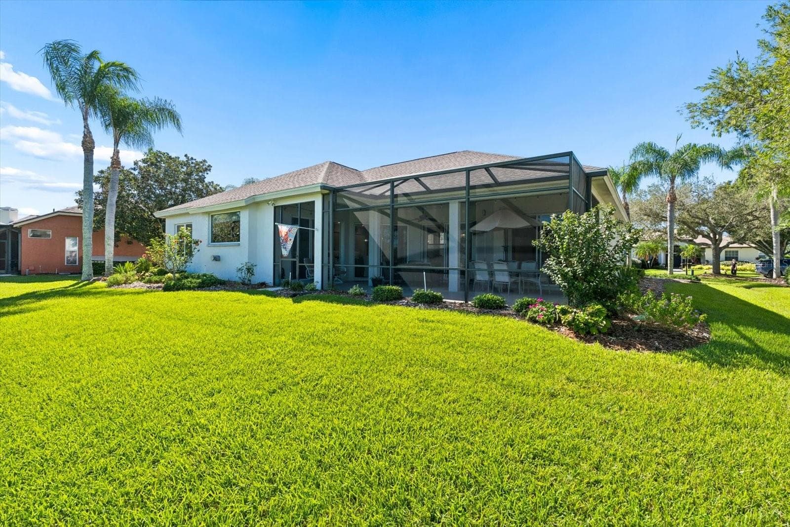 rear view of home - 9921 LAUREL VALLEY AVENUE CIR, BRADENTON