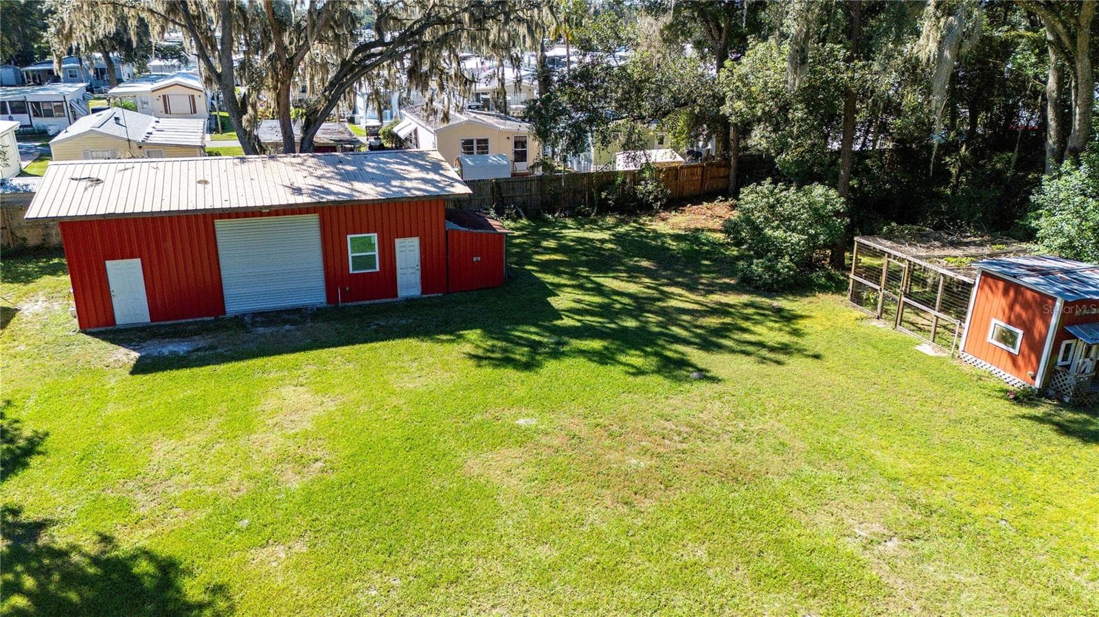 Workshop and Henhouse - 37544 TUCKER RD, ZEPHYRHILLS