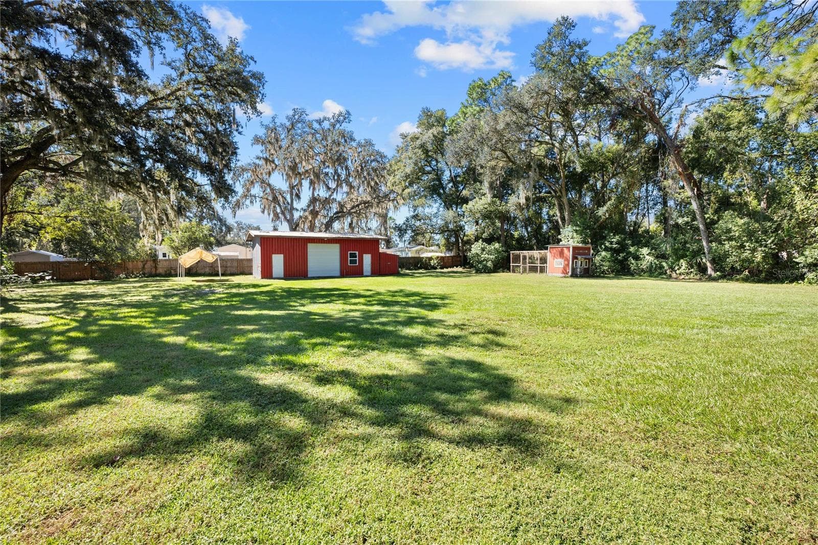 Workshop and Henhouse - 37544 TUCKER RD, ZEPHYRHILLS