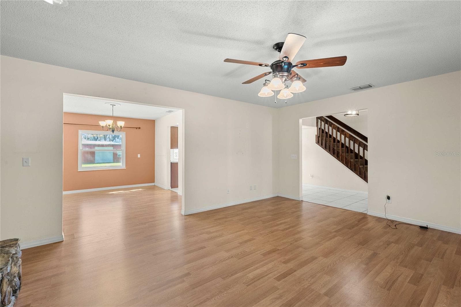 Living Room - 37544 TUCKER RD, ZEPHYRHILLS