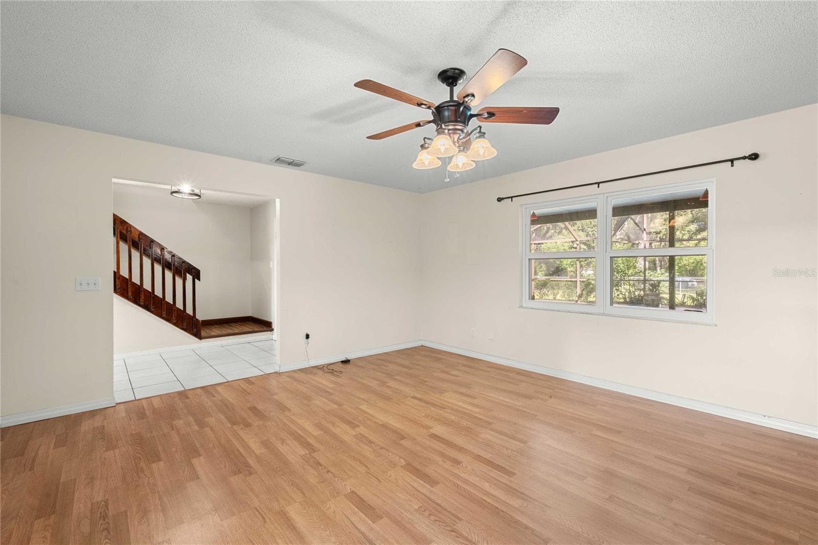 Living Room - 37544 TUCKER RD, ZEPHYRHILLS