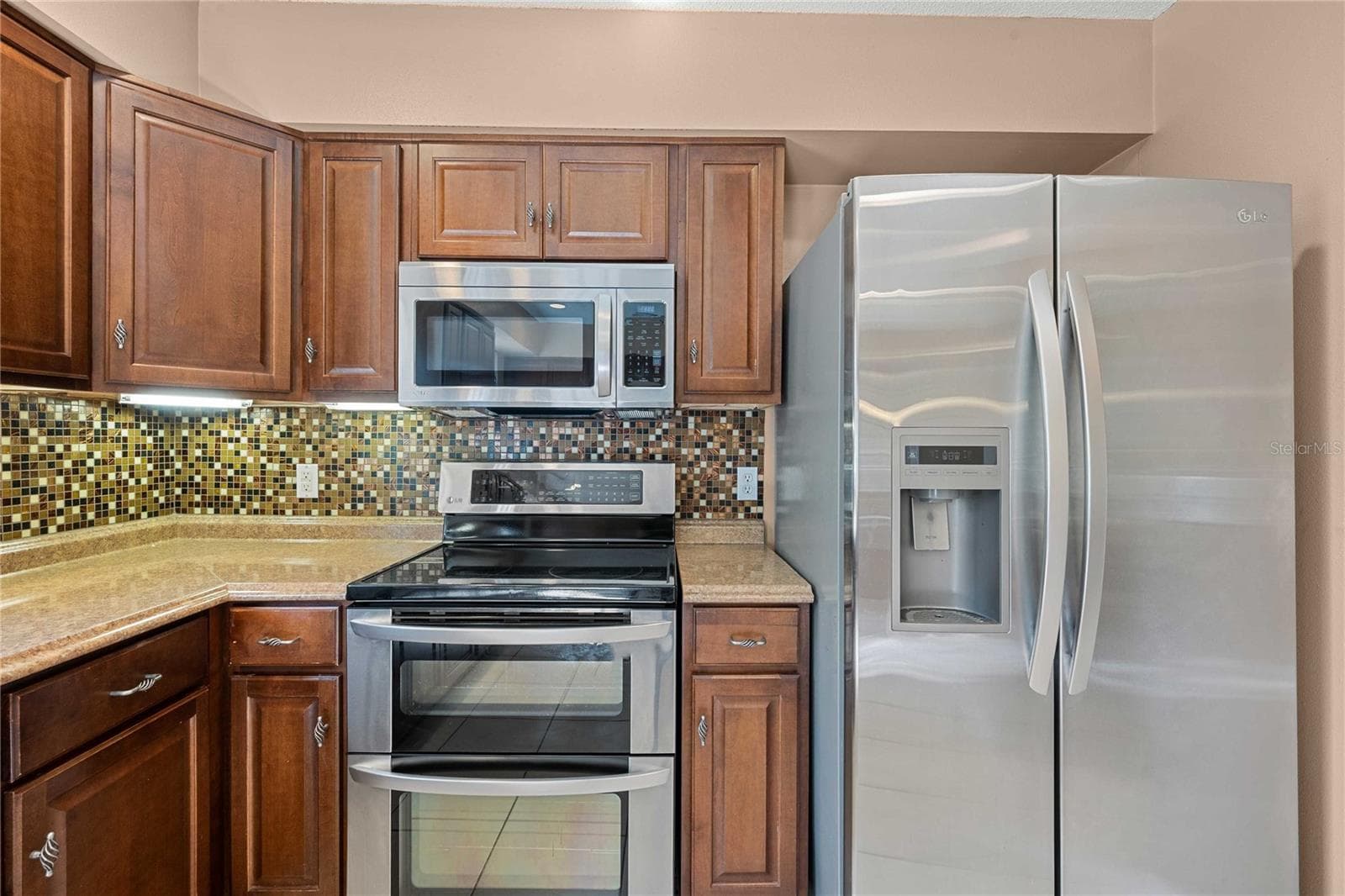 Kitchen - 37544 TUCKER RD, ZEPHYRHILLS