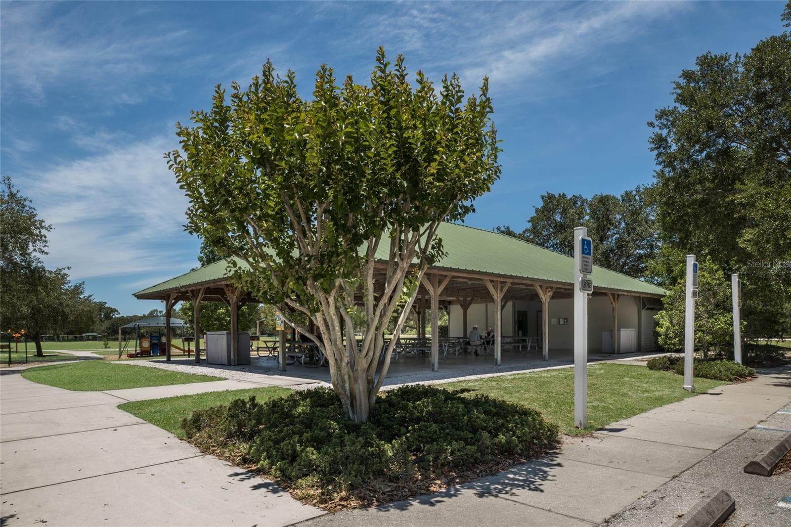 Single Family Residence at 6212 MACAW GLN, LAKEWOOD RANCH, photo 39 of 48