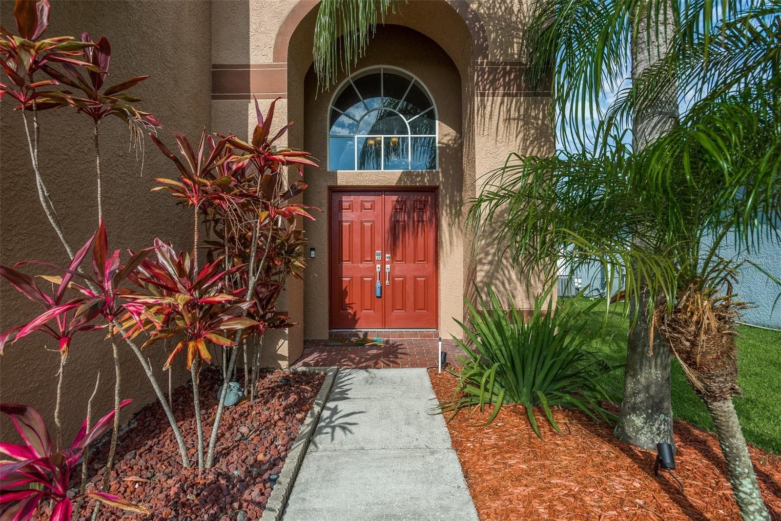 Single Family Residence at 1633 SHADY OAKS DR, OLDSMAR, photo 5 of 53