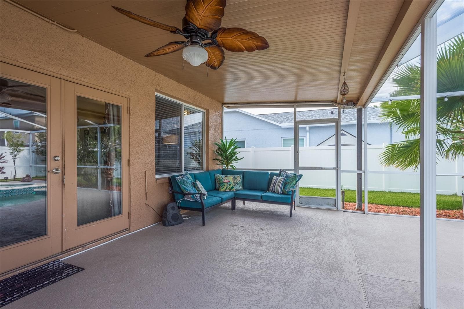 Single Family Residence at 1633 SHADY OAKS DR, OLDSMAR, photo 36 of 53