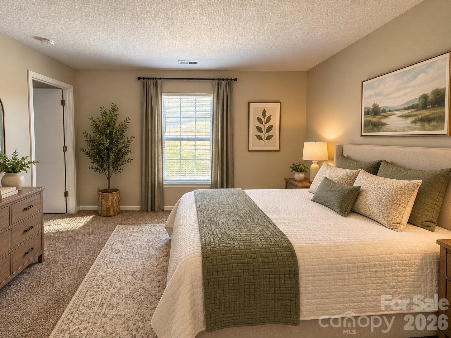 Single Family Residence at 1620 Lynford Drive, Charlotte, photo 9 of 14