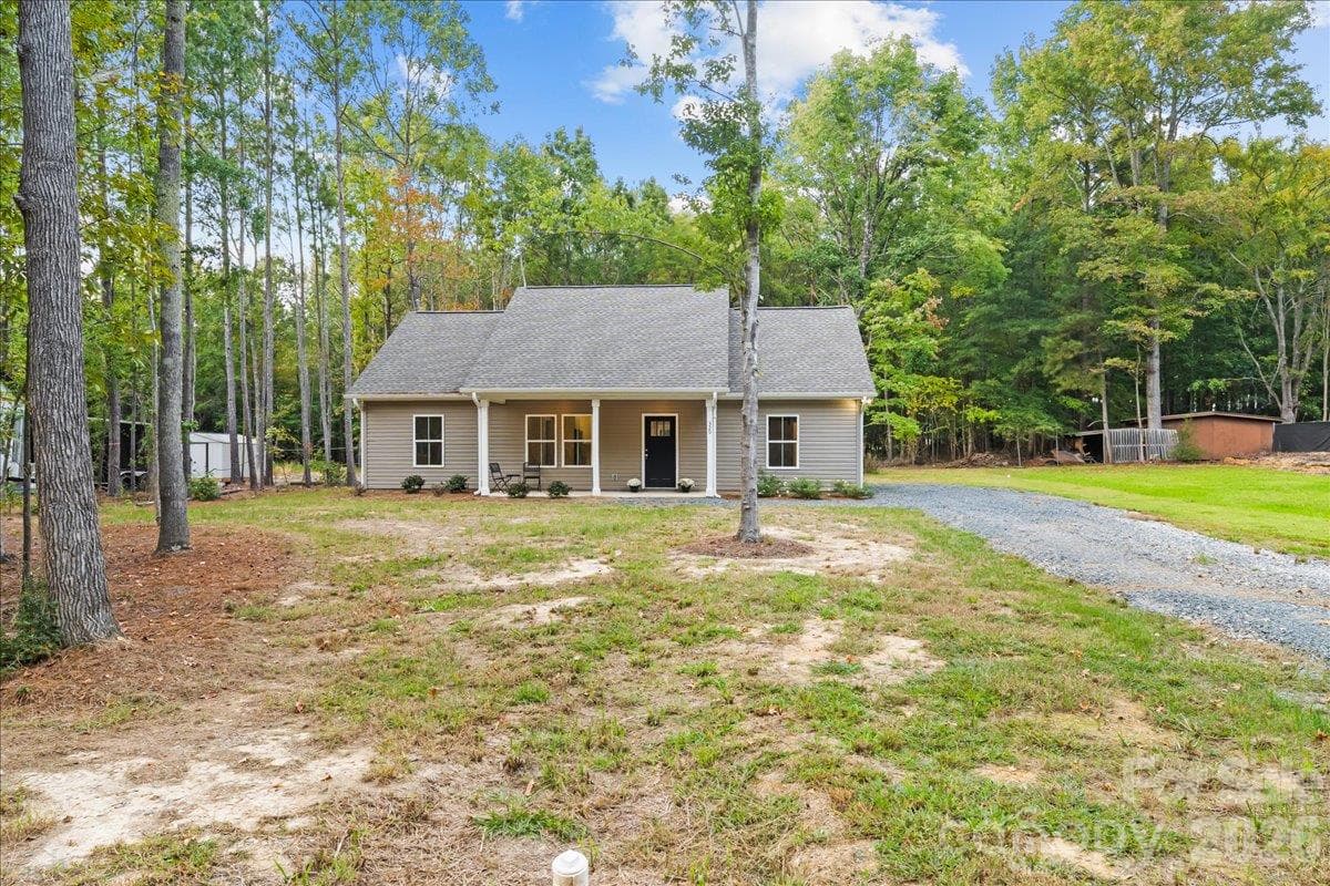 Single Family Residence at 318 Stanback Street, Mount Gilead, photo 20 of 34