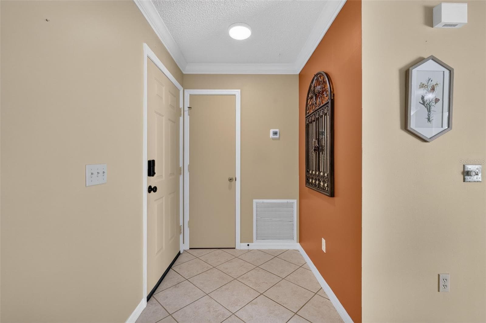 Foyer with Entry Closet - 407 CARMEL AVE, THE VILLAGES