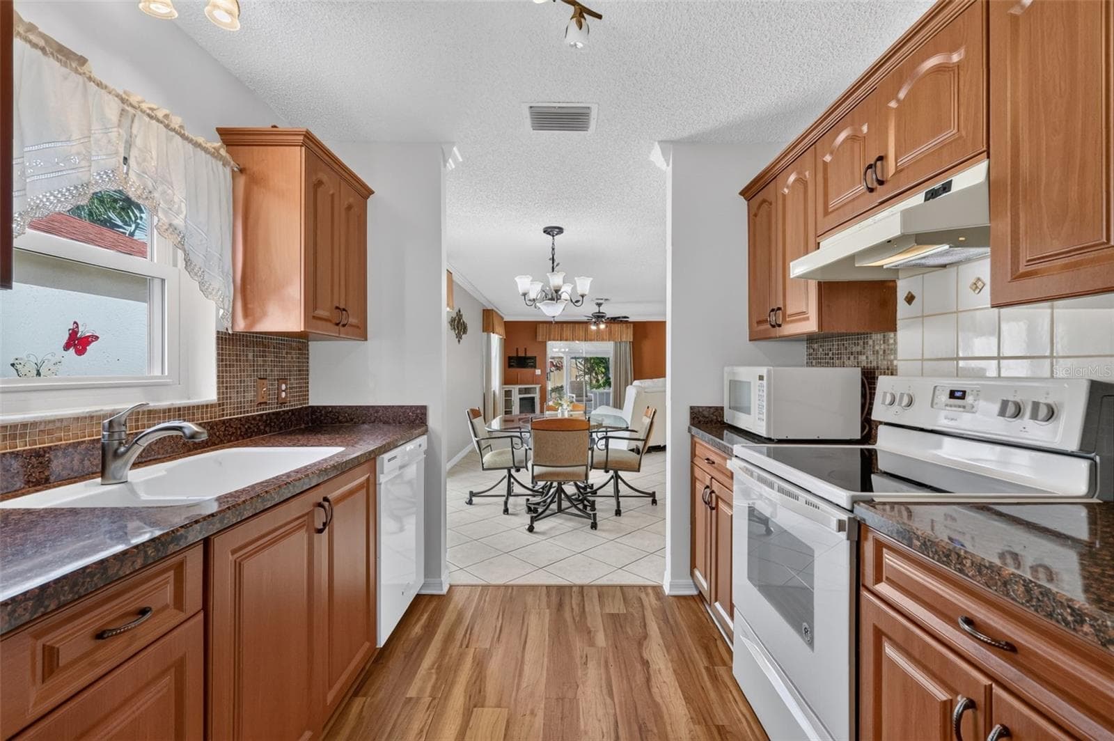 Kitchen - 407 CARMEL AVE, THE VILLAGES