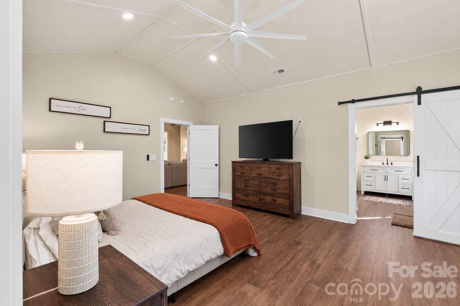 Single Family Residence at 1347 Crossland Road, Clover, photo 14 of 39