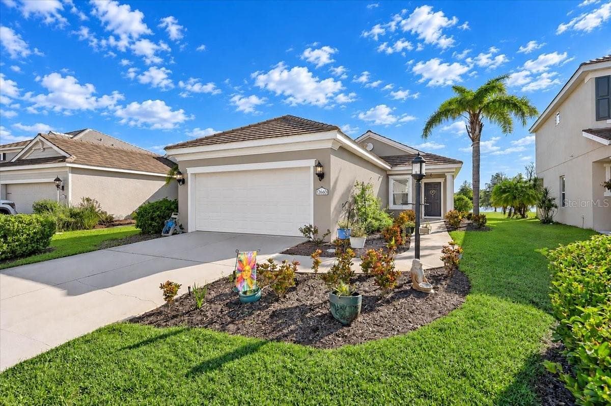 Single Family Residence at 12660 SAGEWOOD DR, VENICE, photo 4 of 91