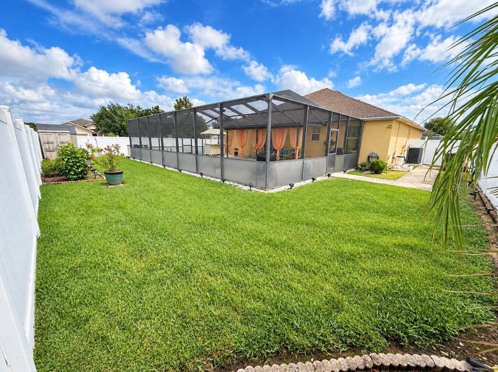 Single Family Residence at 8166 WOODVINE CIR, LAKELAND, photo 15 of 32