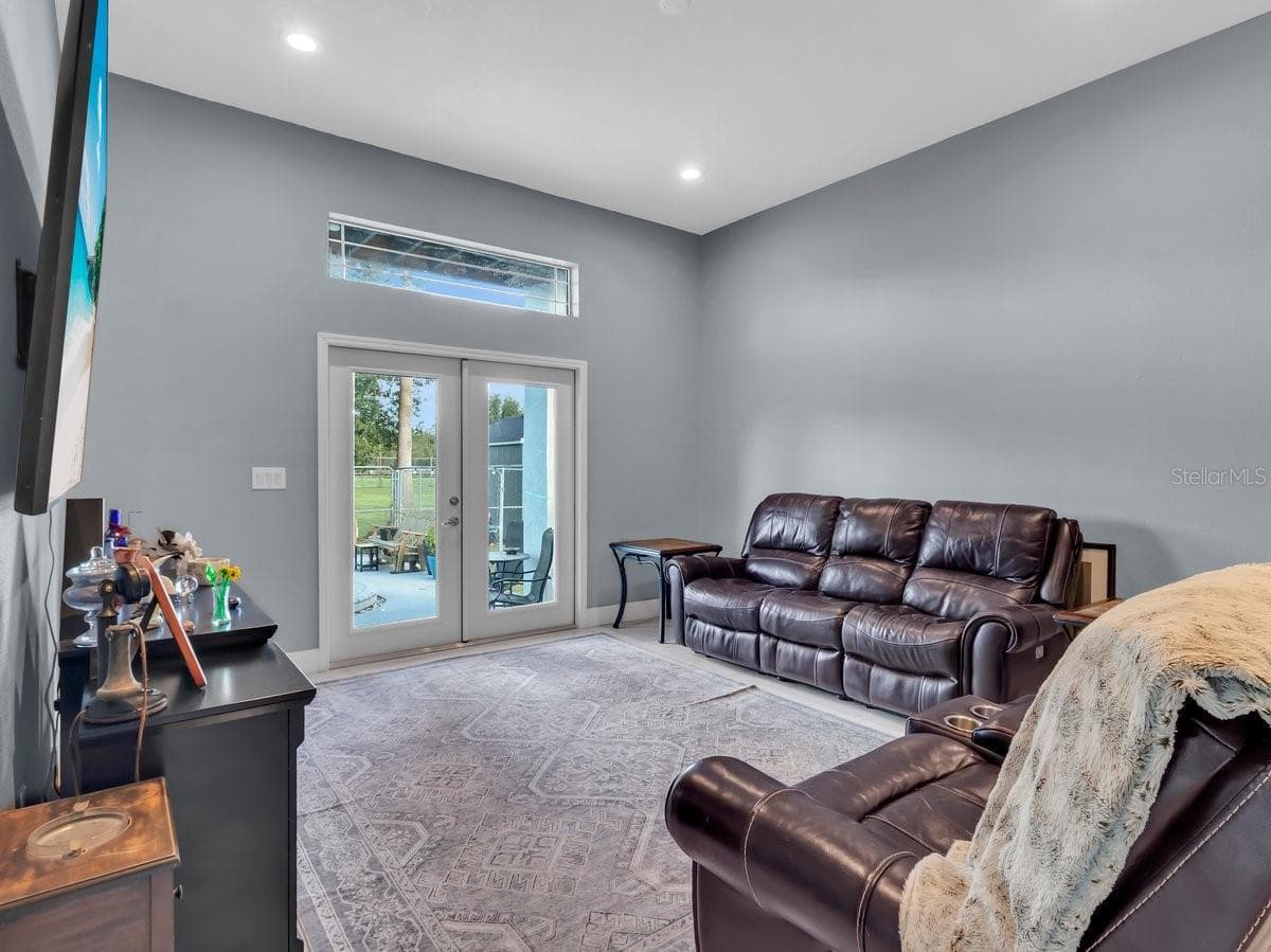 Single Family Residence at 3810 BARTON COUNTRY TRL, PLANT CITY, photo 6 of 51