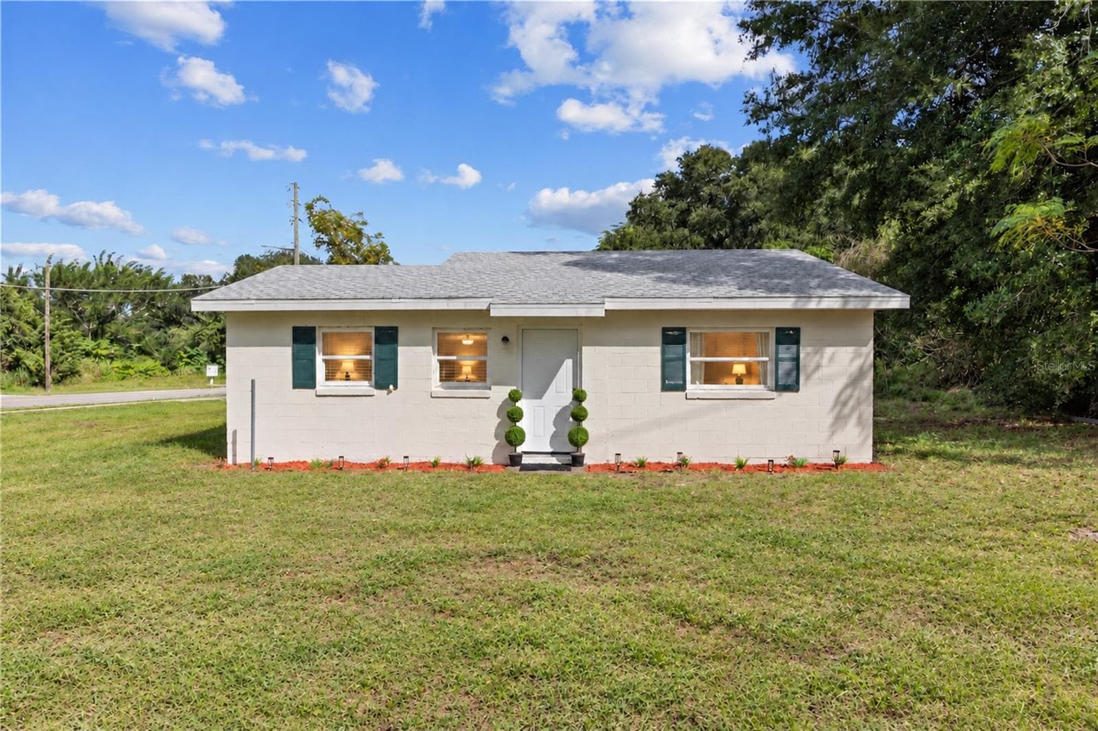 1601 CLARCONA RD
