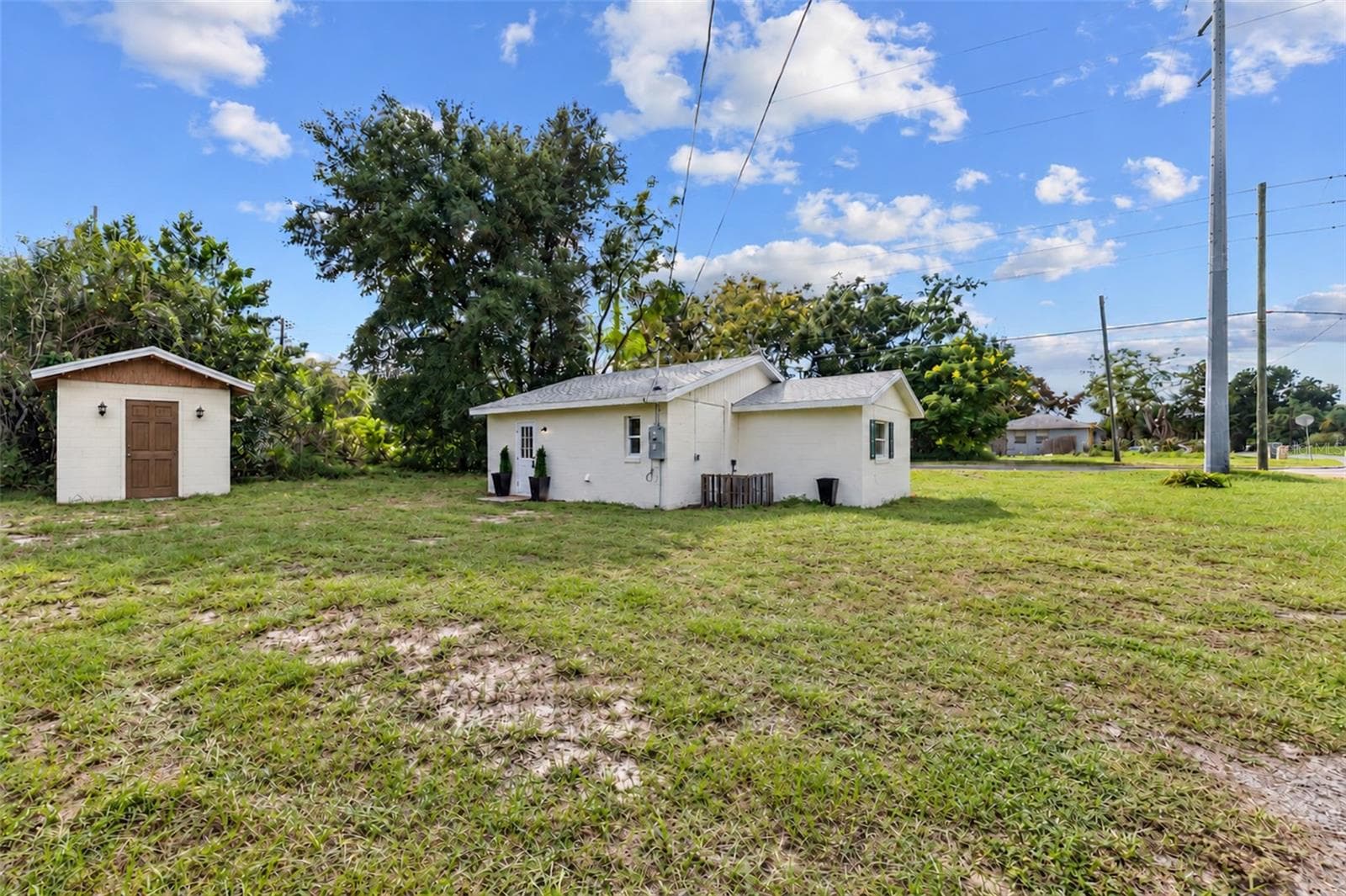 Single Family Residence at 1601 CLARCONA RD, APOPKA, photo 2 of 37