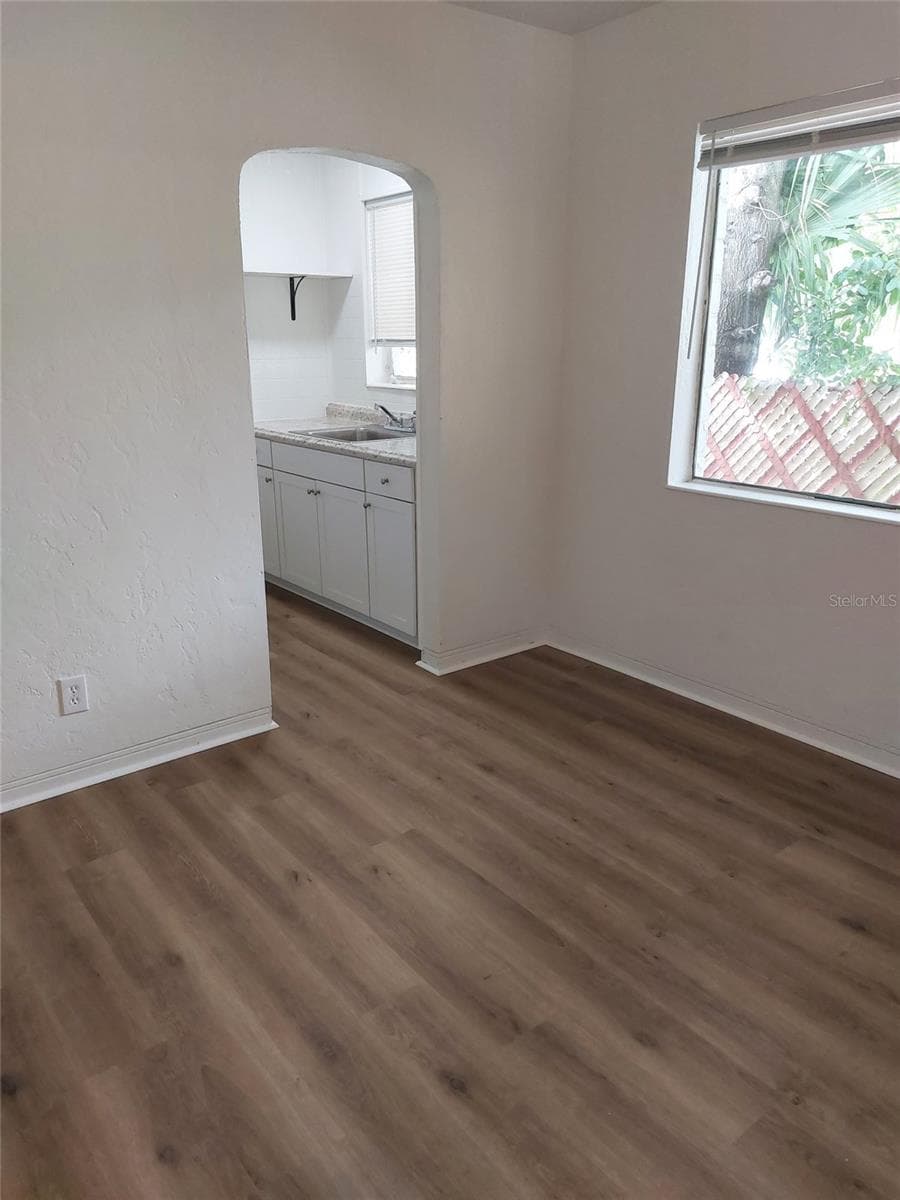 Quadruplex at 712 7TH ST N, ST PETERSBURG, photo 10 of 12