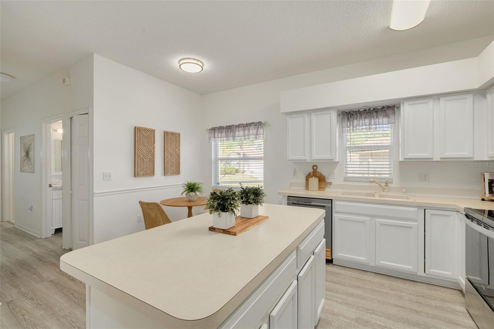 Villa at 3755 DARSTON ST, PALM HARBOR, photo 11 of 32
